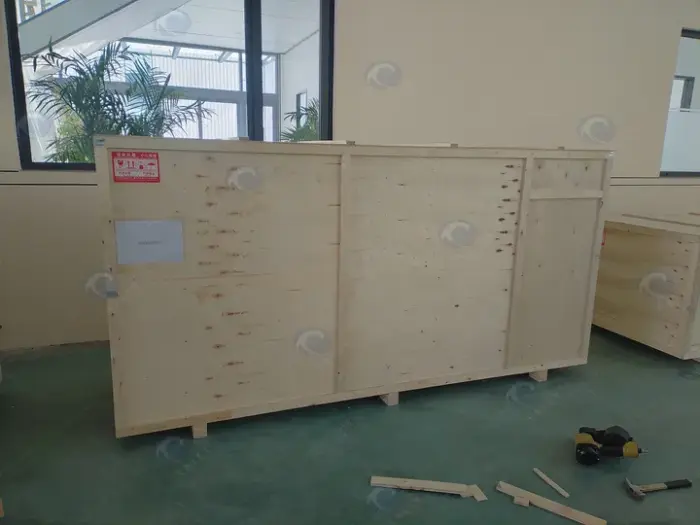 채소 세척 라인이 포장되어 선적 준비 완료